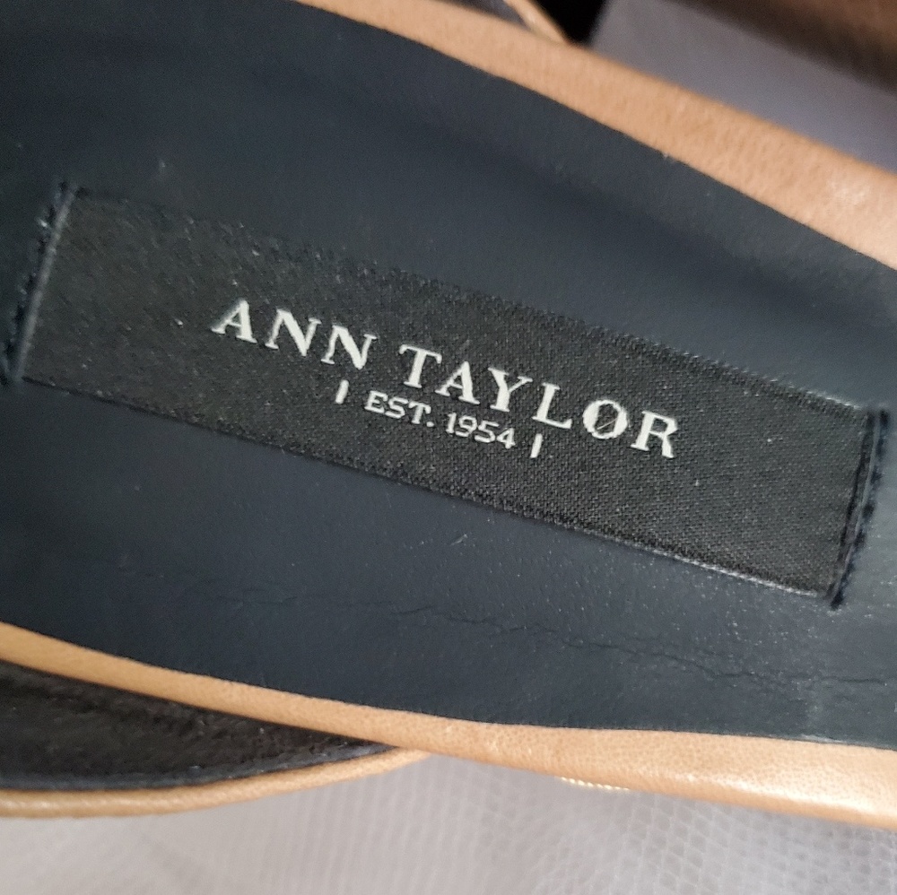 Ann Taylor Wedges - Picture 4 of 8